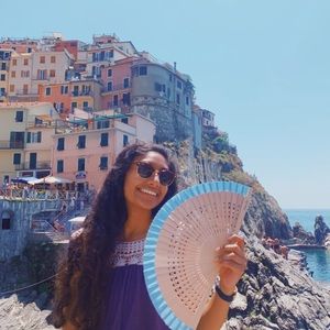 Meet your Posher, Rifa